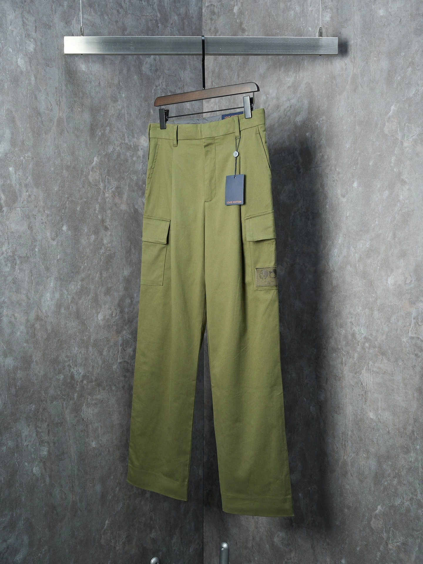 wg.luxury- 8V Nigo embroidery item:E-F431J2414
